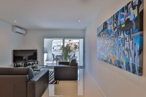 Smart TV - Class Stay (Nettle Bay)