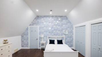 7 bedrooms, iron/ironing board, travel cot, free WiFi