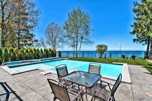 Outdoor pool, a heated pool