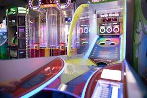 Arcade - Smugglers' Notch Resort Private Suites (Jeffersonville)
