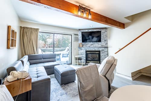 Premium Condo, 4 Bedrooms, Kitchen | Living area | 32-inch LCD TV with cable channels, TV, DVD player
