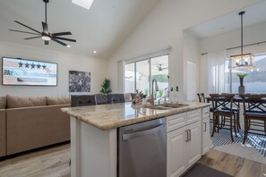 Interior - Stunning $100K+Remodel! Perfect QuietLocation,HtdPool,Spa,BBQ,FirePit,EV Charger (Scottsdale)