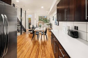 Interior - Stylish 3 BR Capitol Hill Home With 96 Walk Score! (Seattle)