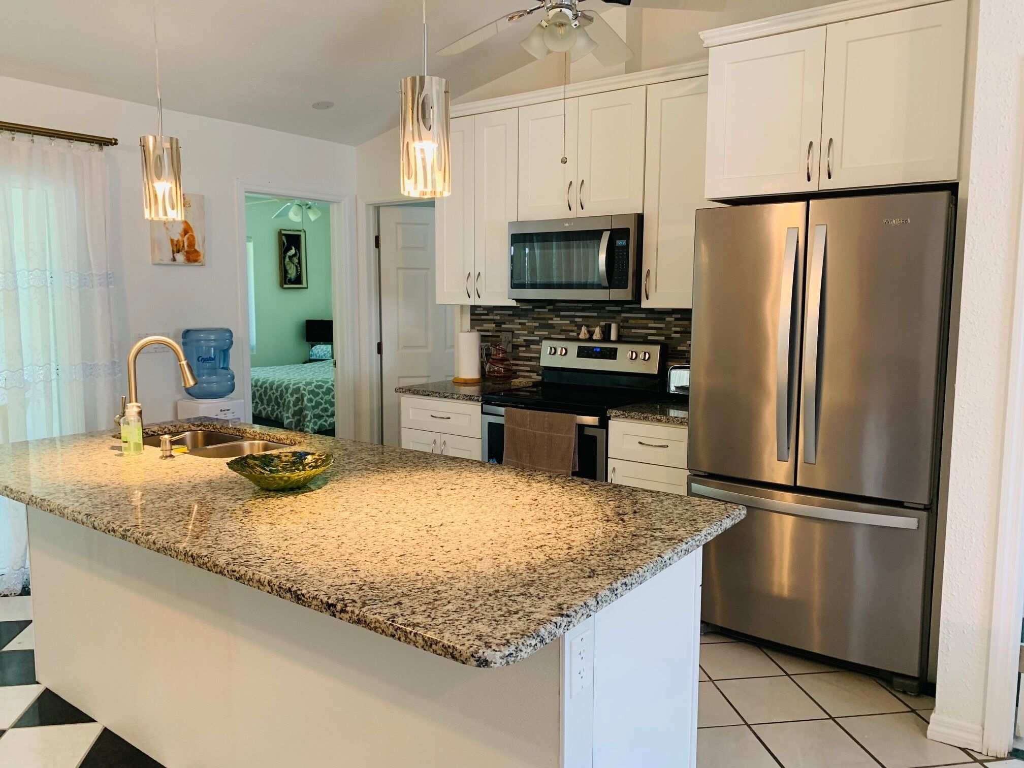 Beautiful 3 bedroom house, Close to the beach