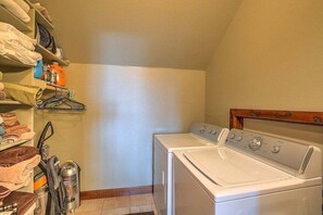 Interior - Luxury Condo, 1 Mi. to Ski Resort, Community Hot Tub (Durango)
