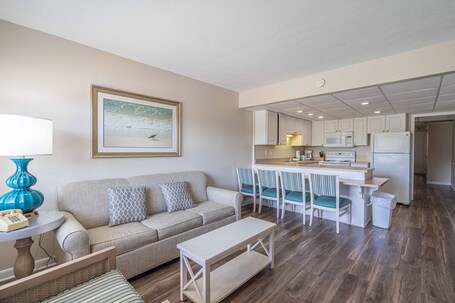 Club Destin Condos - Image 9