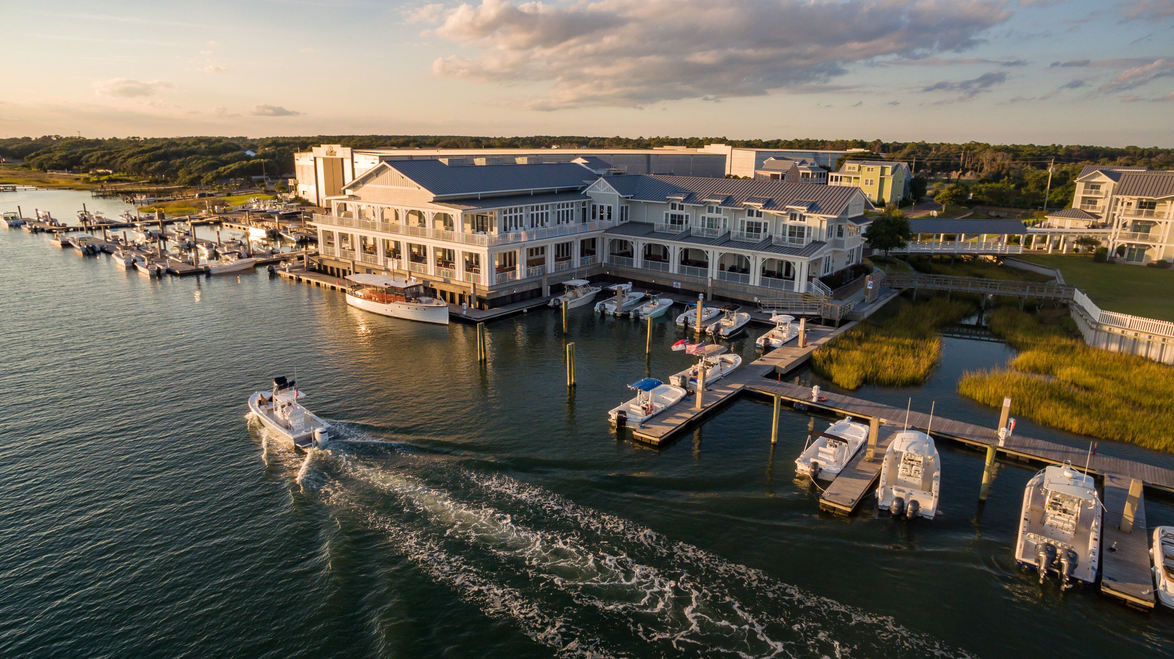 Beaufort Hotel, Marina and boat storage 10 minute walk from house.