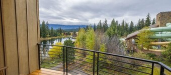 Great Location Near Pool with Suncadia Pool Access