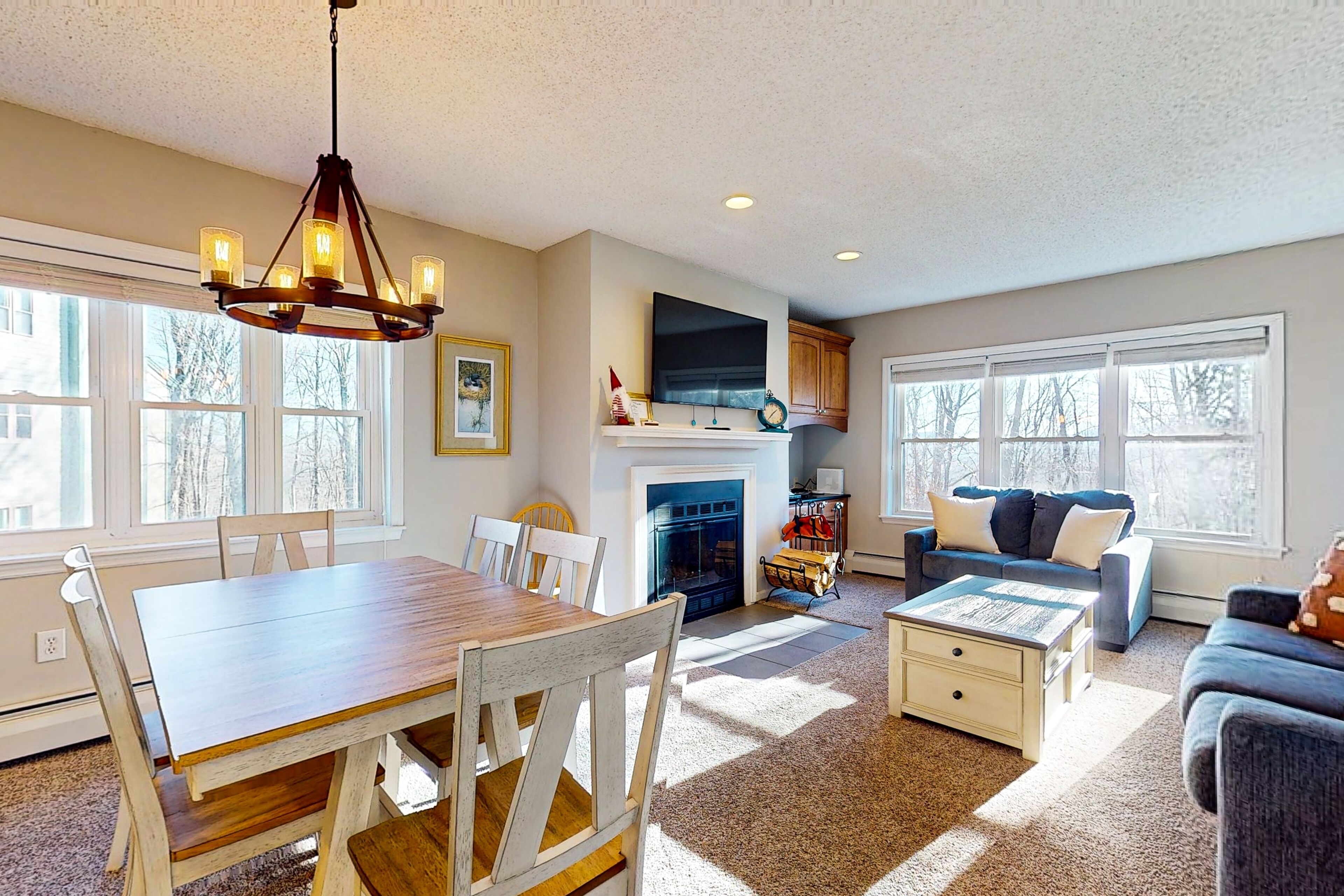 TV, fireplace, DVD player