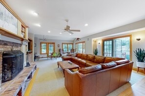 TV, fireplace, DVD player, books