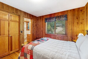 4 bedrooms, Internet, bed sheets