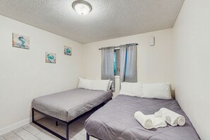 2 bedrooms, WiFi, bed sheets