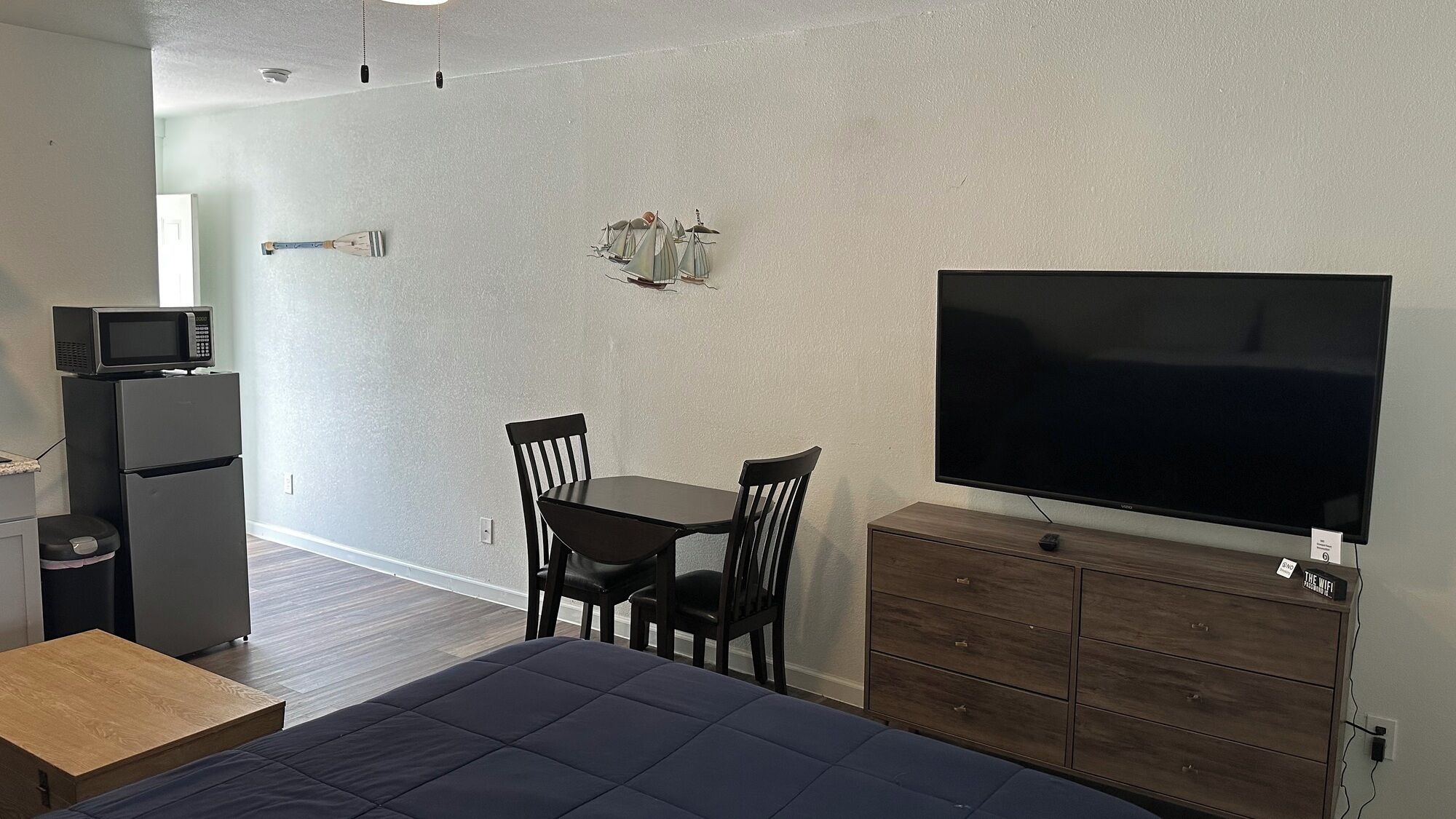 2 bedrooms, WiFi, bed sheets