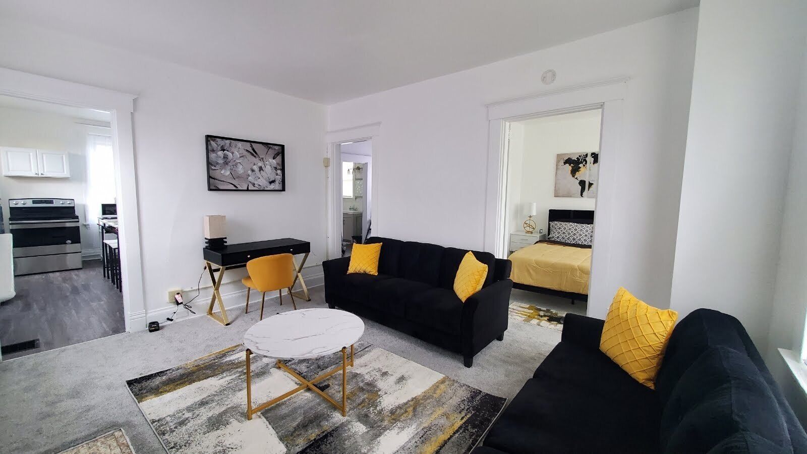 2 chambres, fer et planche à repasser, Wi-Fi, draps fournis