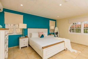 4 Schlafzimmer, Bügeleisen/Bügelbrett, WLAN, Bettwäsche