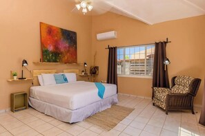 5 chambres, fer et planche à repasser, Wi-Fi, draps fournis