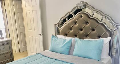 Entire Lovely 2 Bedroom rental unit