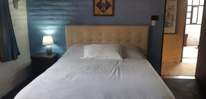 Down duvets, desk, free WiFi