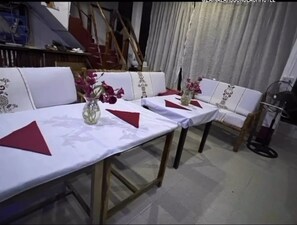 تناول الطعام