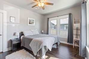2 bedrooms, iron/ironing board, free WiFi, bed sheets