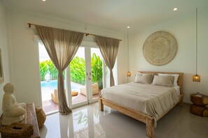 3 makuuhuonetta, tallelokero huoneessa, silitysrauta/-lauta