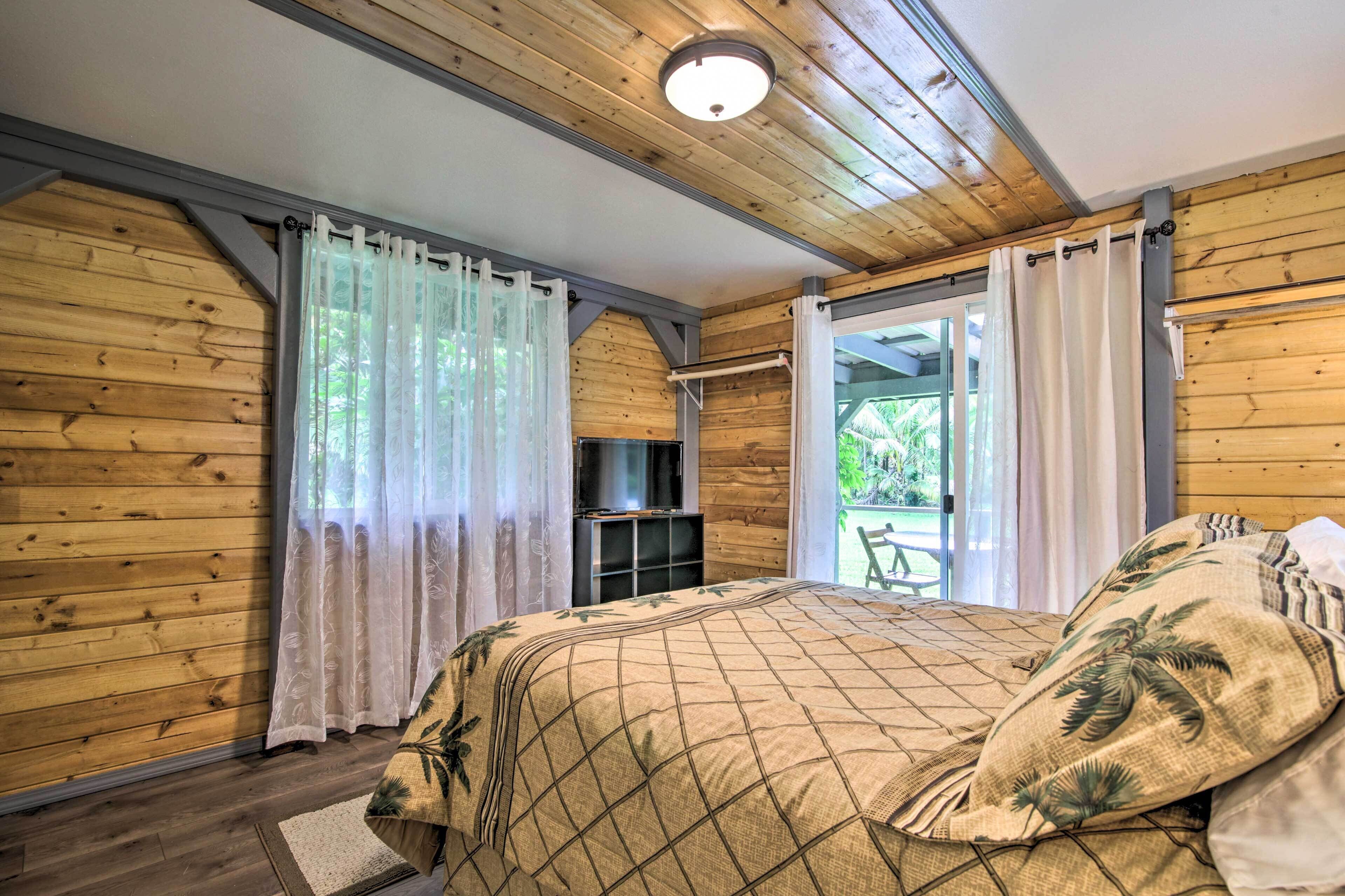 1 bedroom, internet, bed sheets