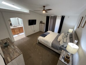 4 bedrooms, iron/ironing board, travel cot, free WiFi