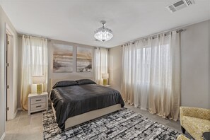 master bedroom - cozy 4 bedrooms house (Casa Grande)