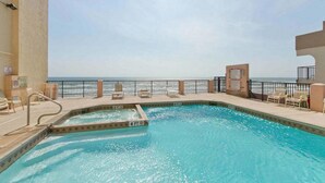 Unclassified image, 4 of 21, button - Inverness 703 by Padre Island Rentals (South Padre Island)