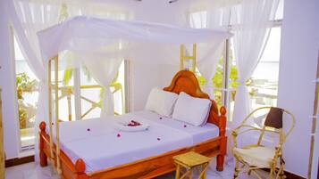 1 bedroom, bed sheets