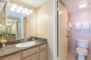 Condo, 2 Bedrooms | Bathroom