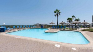 Bloc d'apartaments, 2 dormitoris | Piscina