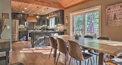 Riverfront Tallulah Falls Cabin w/ Hot Tub!