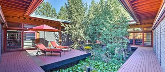 Sun Valley Estate w/ Private Pool, Theater & Gym