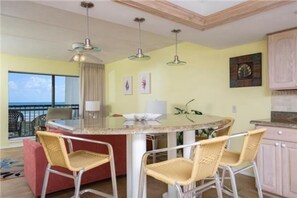 Condo, 2 quartos | Opções para refeição