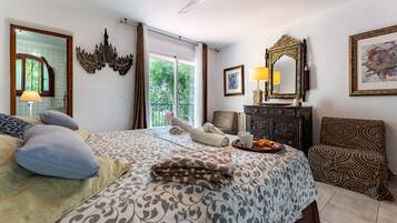 7 bedrooms, iron/ironing board, free WiFi, bed sheets