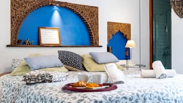 7 bedrooms, iron/ironing board, free WiFi, bed sheets