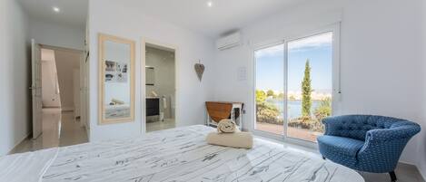 5 chambres, fer et planche à repasser, Wi-Fi gratuit, draps fournis