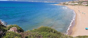 'Casa Elena' with Sea View, Terrace, Balcony & Wi-Fi