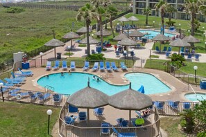 Condo, 2 habitaciones | Alberca | Alberca al aire libre 