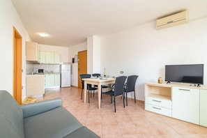 Apartment, 2 Bedrooms, Balcony | Living area