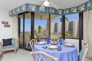 Apartamento, 2 habitaciones | Restauración