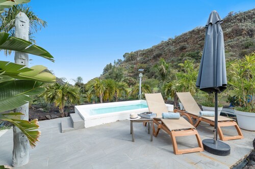 Finca El Dragonal with Mountain View, Garden & Wi-Fi