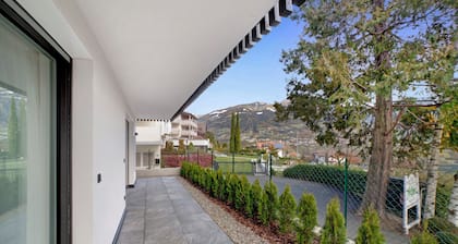 Holiday Apartment “Haus Vergissmeinnicht” with Mountain View, Garden & Wi-F