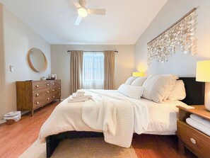 3 chambres, fer et planche à repasser, lit parapluie, Wi-Fi gratuit