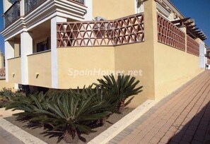 Exterior - "Lux Apartm BEAUVIVIR" with Shared Pool, Garden & Private Terrace (Torre del Mar)