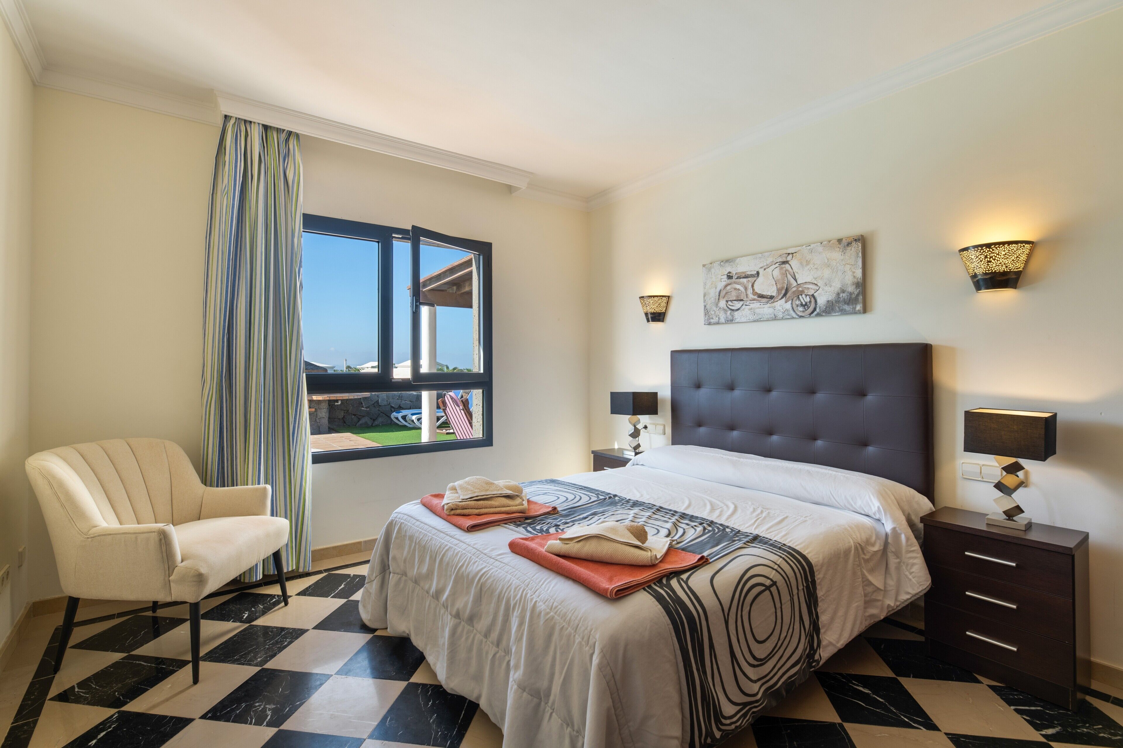 3 habitaciones, tabla de planchar con plancha y wifi gratis 