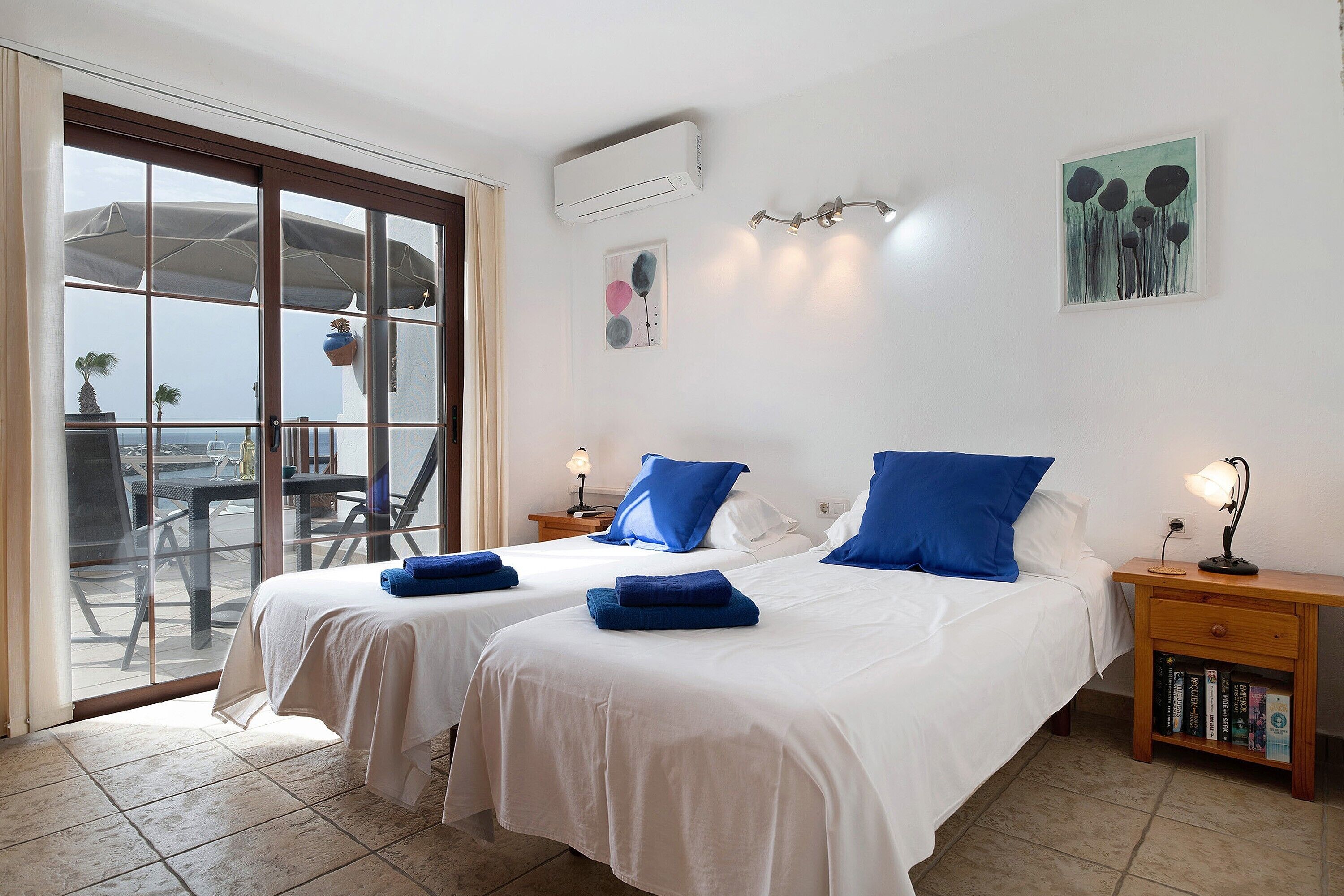 1 slaapkamer, een strijkplank/strijkijzer, gratis wifi, beddengoed