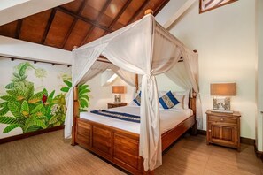 6 bedrooms, desk, iron/ironing board, free WiFi