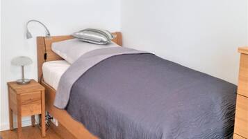 2 Schlafzimmer, Bügeleisen/Bügelbrett, kostenloses WLAN